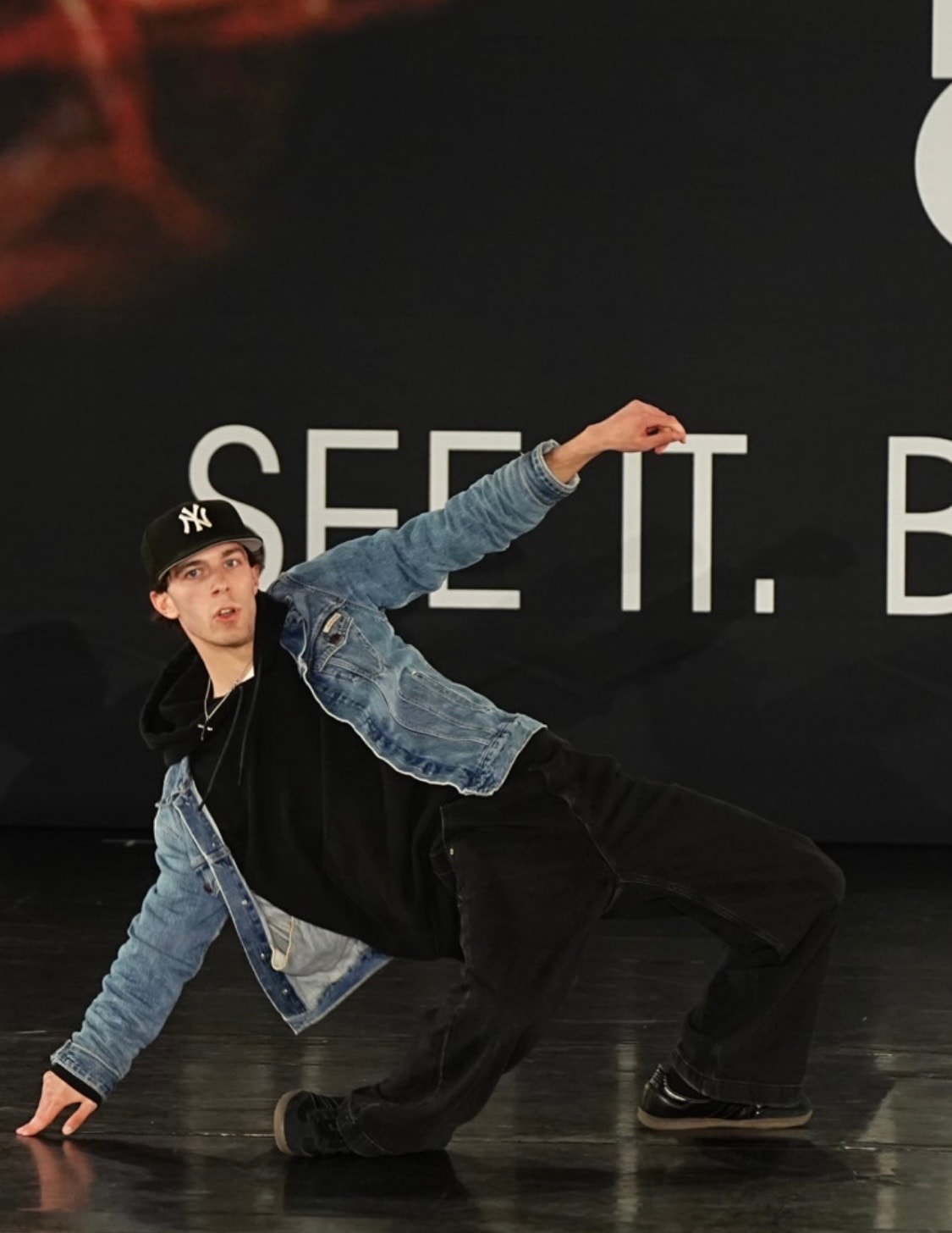 Jake Morris bboy move